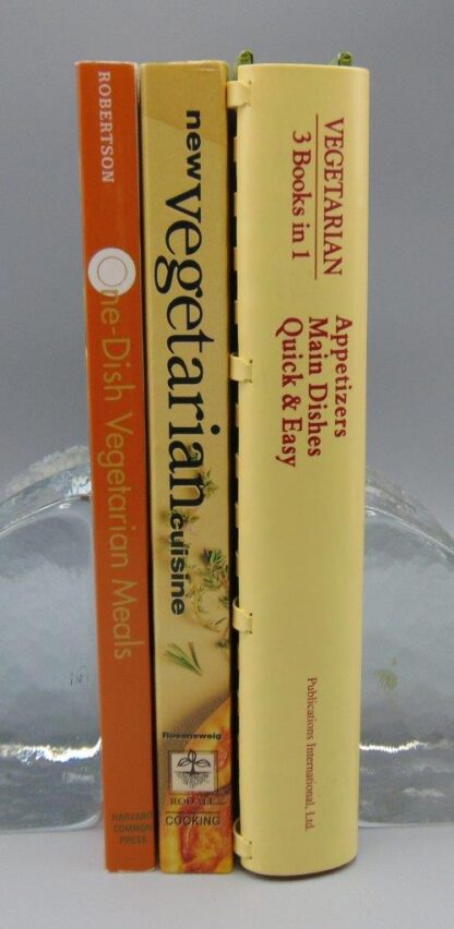 Lot of 3 Vegetarian Cookbooks One-Dish Vegetarian Meals Favorite Brand Name New Vegetarian Cuisine - Image 2