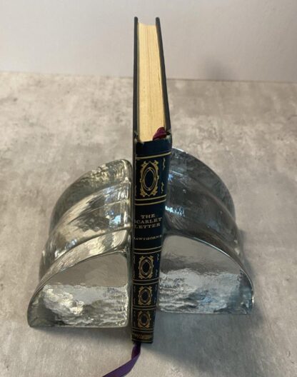 International Collectors Library The Scarlet Letter Nathaniel Hawthorne William Morris Binding - Image 5